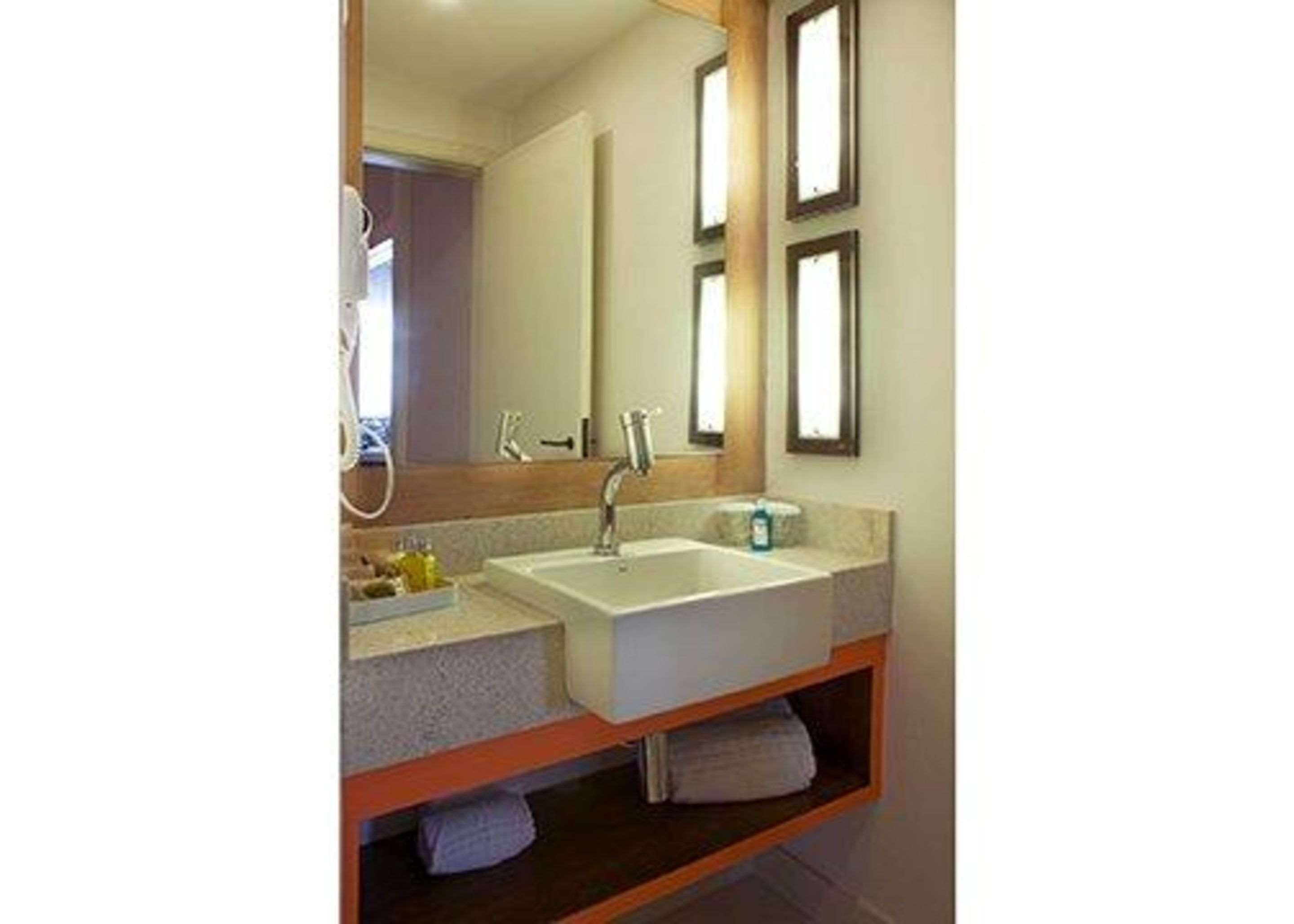 Quality Suites Alphaville Баруері Екстер'єр фото
