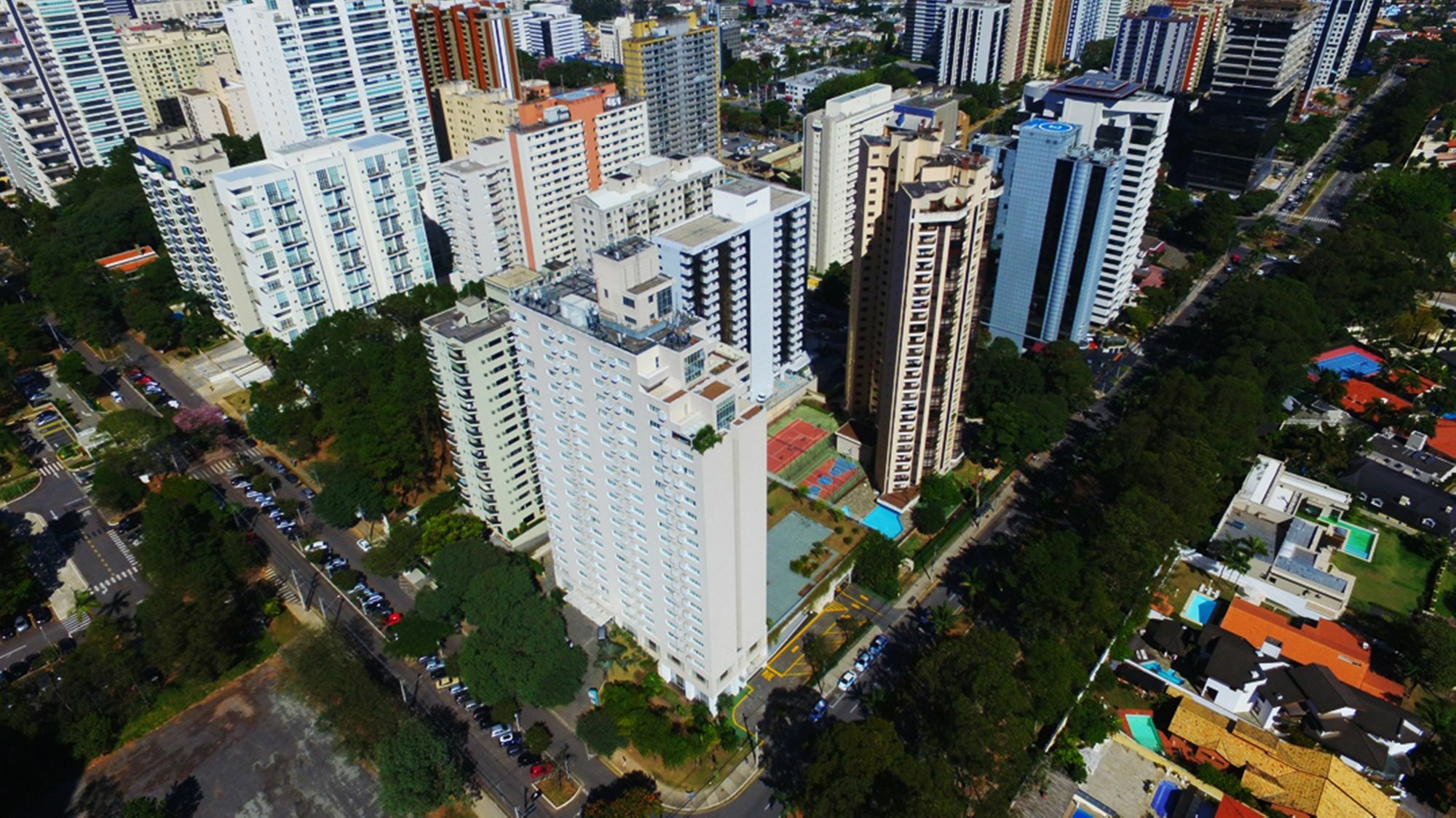 Quality Suites Alphaville Баруері Екстер'єр фото